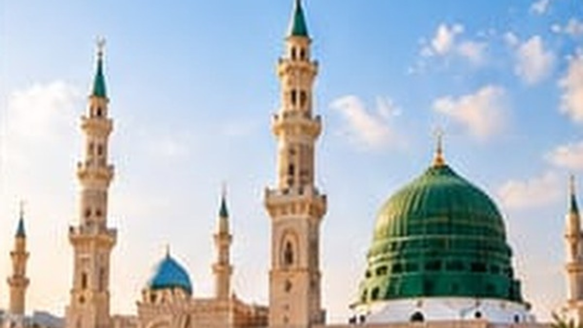 كيف تختار برنامج الحج أو العمرة: أسئلة تسألها قبل الحجز